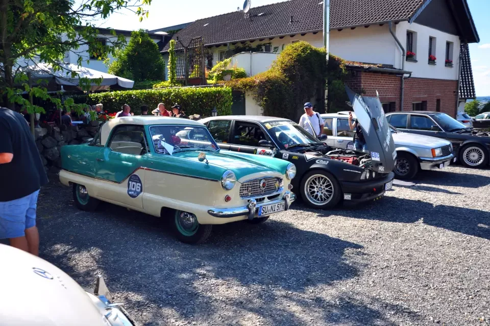 Oldtimer-Treffen und Dorffest - für die ganze Familie